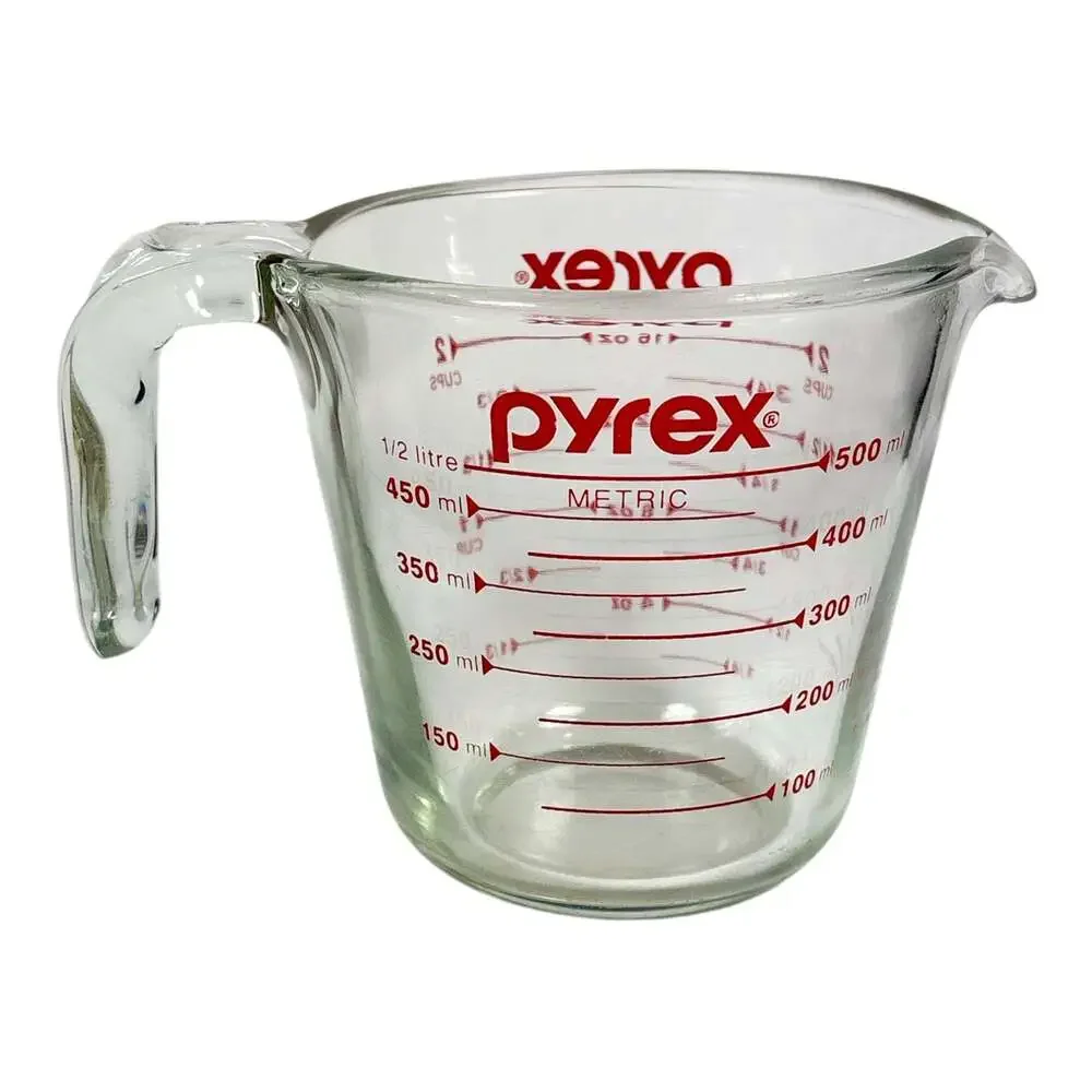 Vintage Small pyrex Glass Measuring Cup Red Lettering Open J Handle 2 Cup 1 Pint